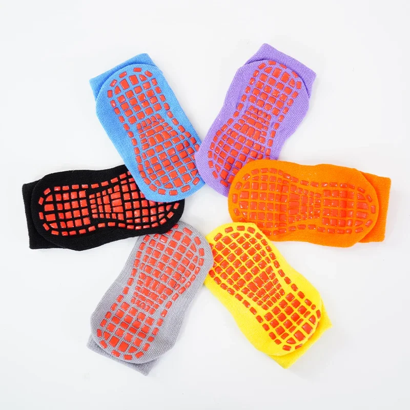 Calzini antiscivolo per bambin - Trampoline Park Sock recensione e prezzo
